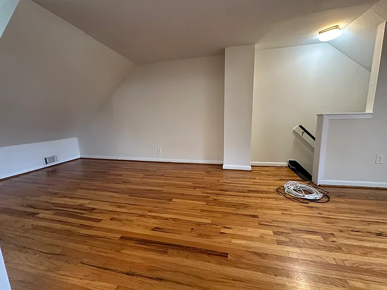 935 Lombard St #202 — Photo 7