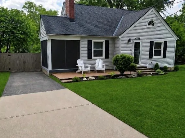 4728 Catalina St, Roeland Park, KS 66205
