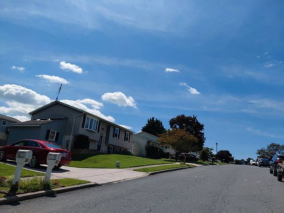 5th image of 7 Walden Way