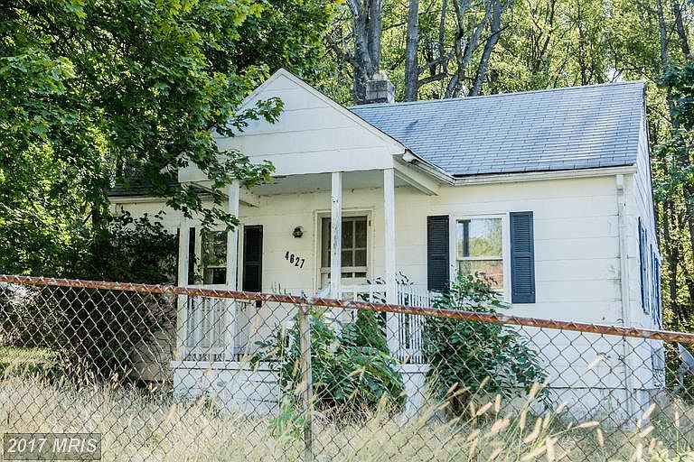 2nd image of 4631 Deer Park Rd