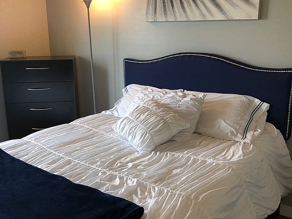 5th image of 1305 Hilton Pl #1