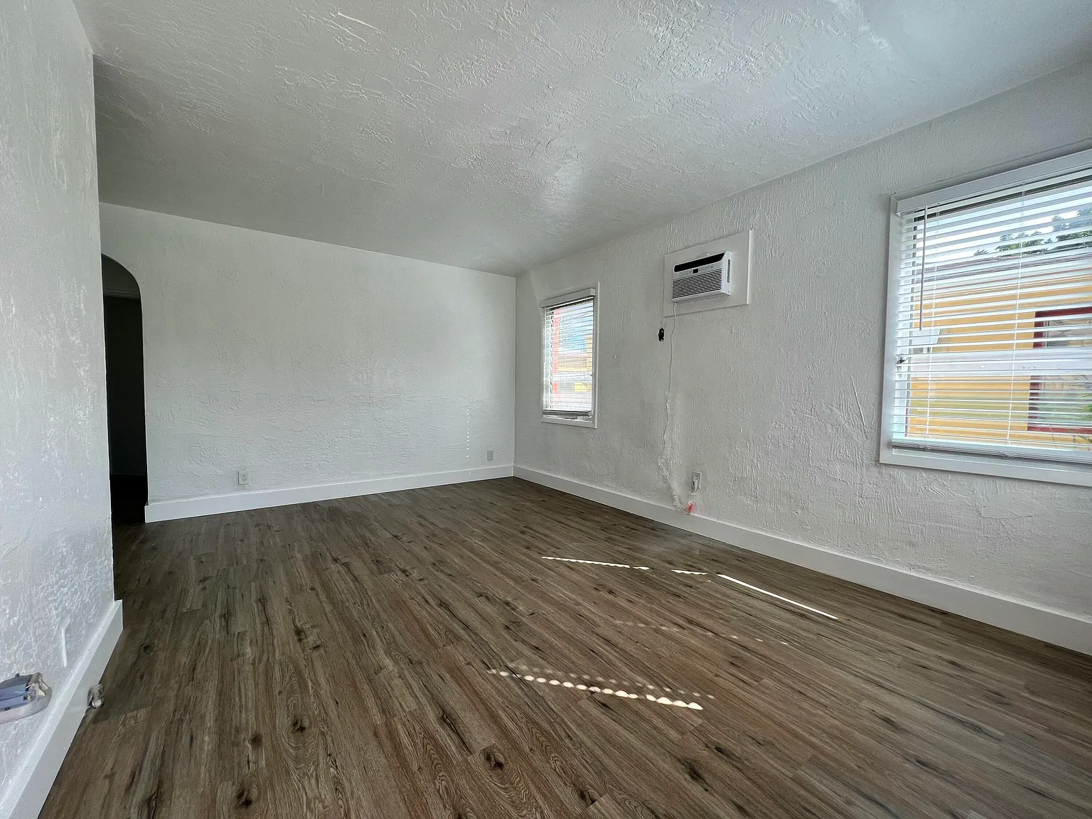 1 bed, 1.0 bath, 540 sqft, $1,600 — Photo 2