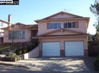 17810 Hillside Ct, Castro Valley, CA 94546