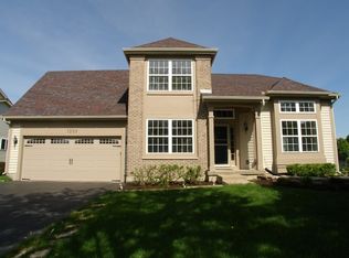 1399 Burnett Dr, Aurora, IL 60502