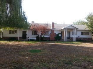 2686 Terrace Ave, Sanger, CA 93657