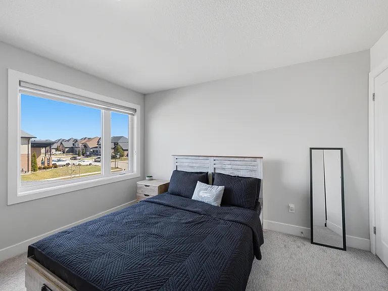 1615 Sandridge Ln — Photo 49