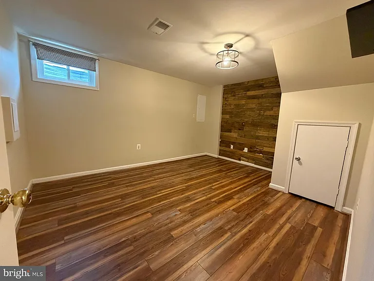 6501 Brick Hearth Ct — Photo 18