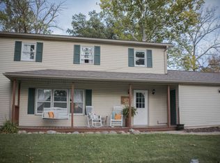 5272 N Blue Lake Rd, Churubusco, IN 46723