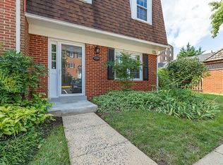 3359 5th St S, Arlington, VA 22204