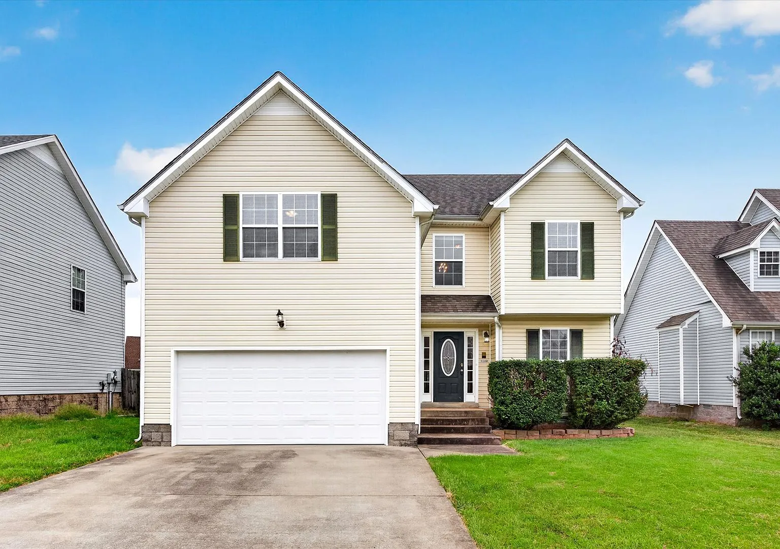 Three Bedroom with Bonus Room in Arbour Green South! — Photo 1