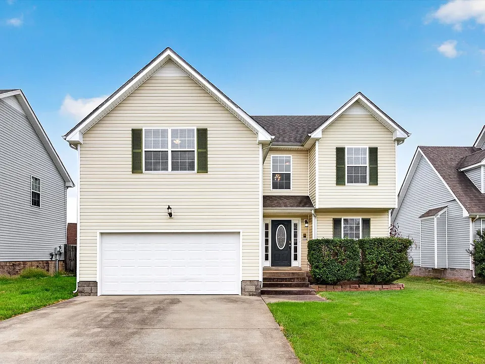 3769 Nadia Ct