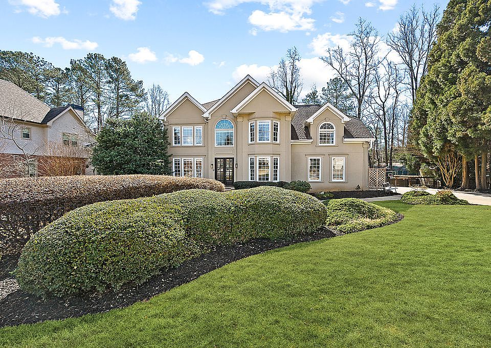 1st image of 2454 Regency Lake Dr