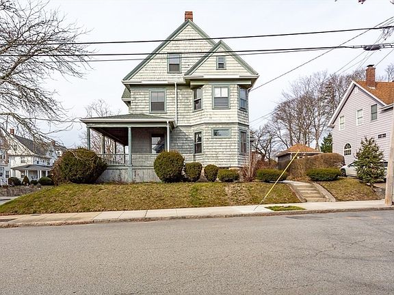5th image of 445 Madison St