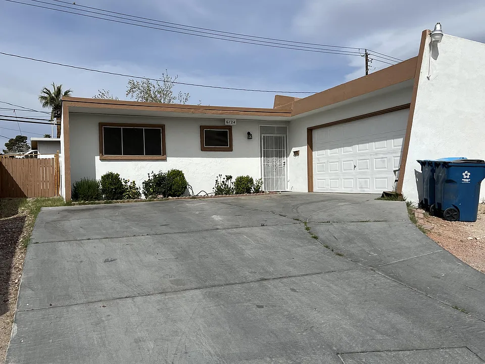 6124 Edgewood Cir
