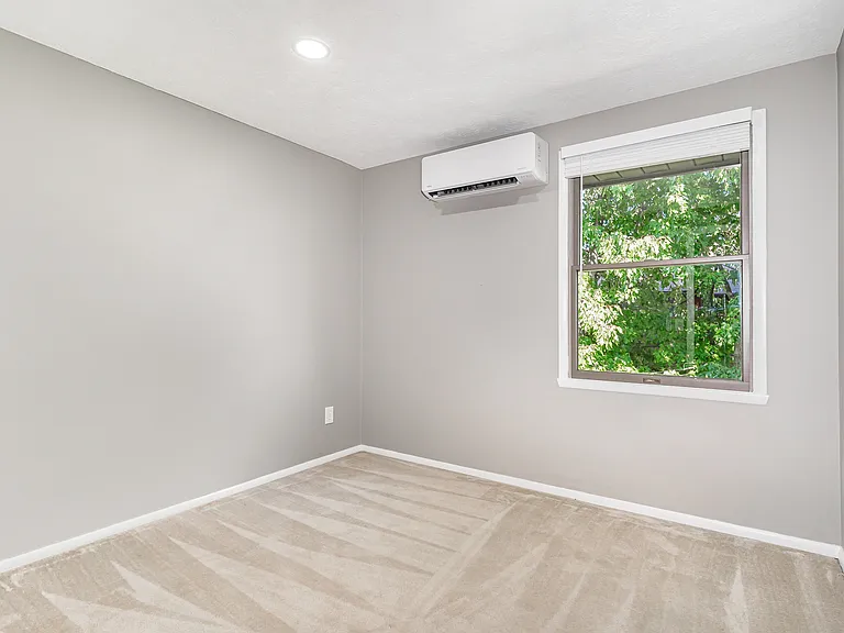 20 Garrison Dr — Photo 13