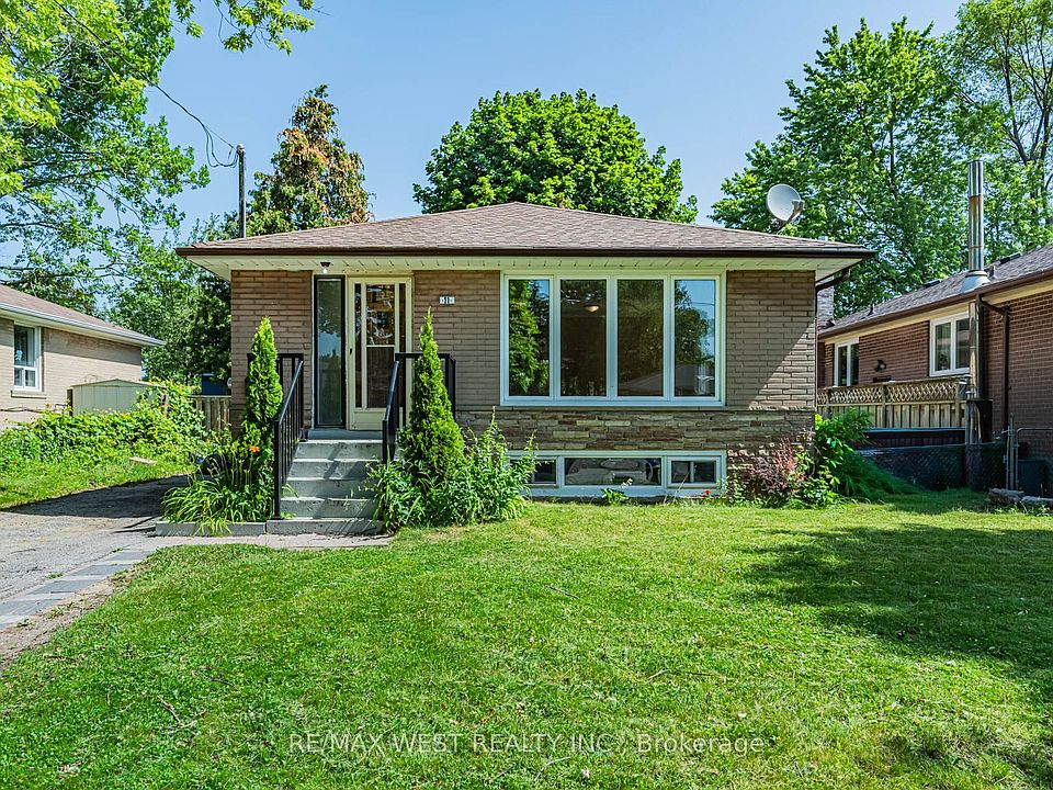 1st image of 11 Melchior Dr