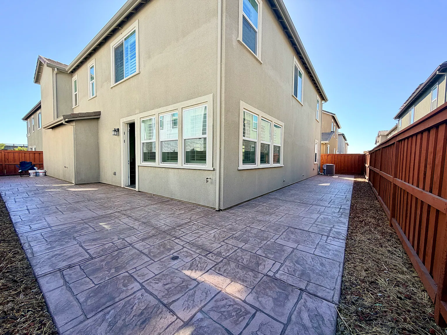 4 bed, 2189 sqft, $3,150 — Photo 4