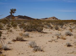 E End Rd, Lucerne valley, CA 92356
