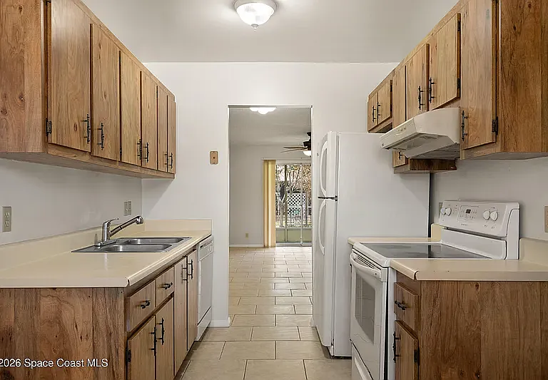 1293 Cheney Hwy #G — Photo 6