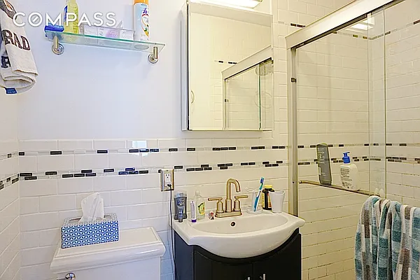 Rented by Compass | media 29