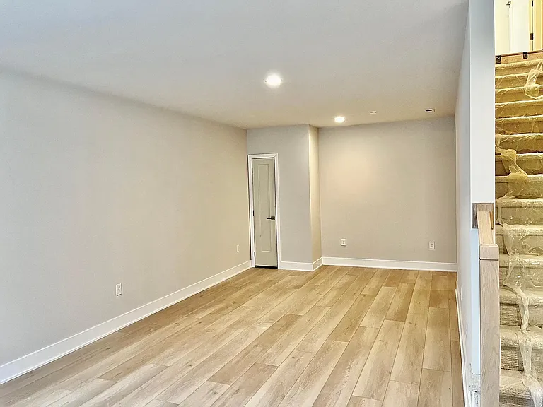 1207 Reed Aly — Photo 13
