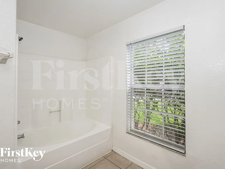 5455 Oro Valley Rd — Photo 12