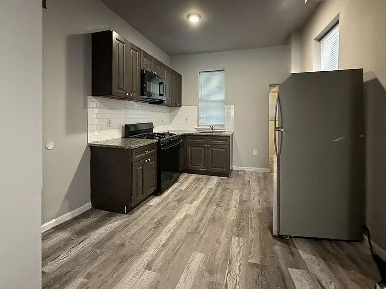 5820 Belmar St — Photo 9