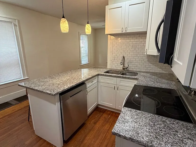 363 E Gates St #1 — Photo 9