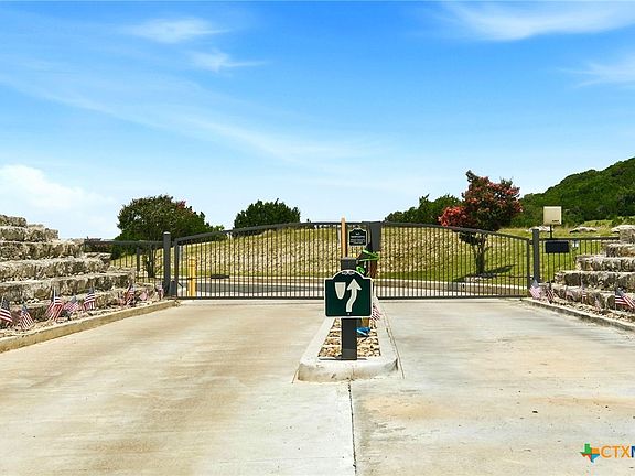3rd image of 100 Bobcat Cir