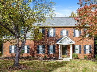12824 Diamond Dr, Pineville, NC 28134