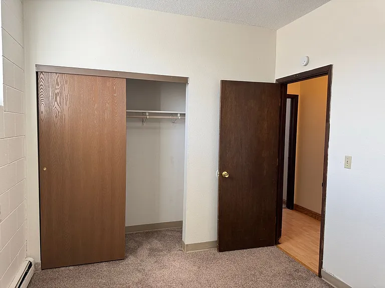 Crestwood Apartments — Photo 82