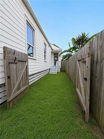 1817 Hollygrove St — Photo 20