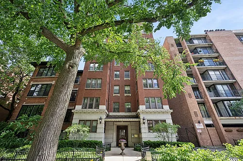 647 W Sheridan Rd #4A Photo 1