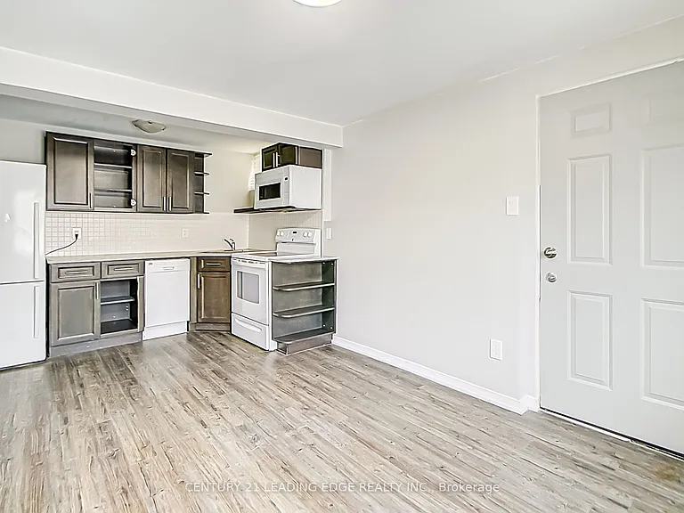 55 McCrimmon Cres #LOWER — Photo 6