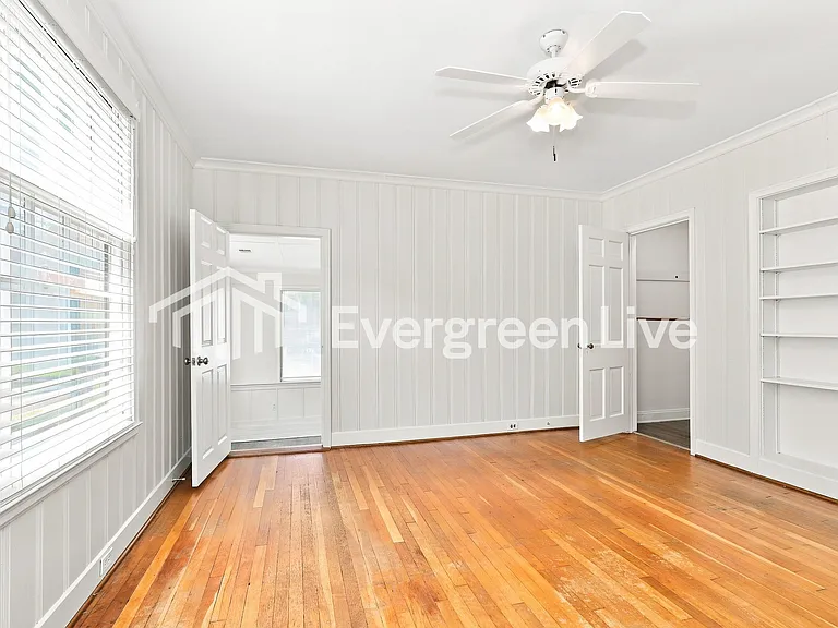 1218 Fillman Dr — Photo 9