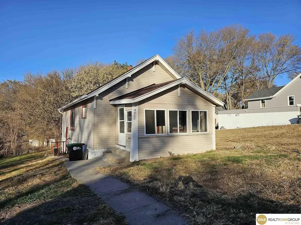 4812 N 45th St, Omaha, NE 68104