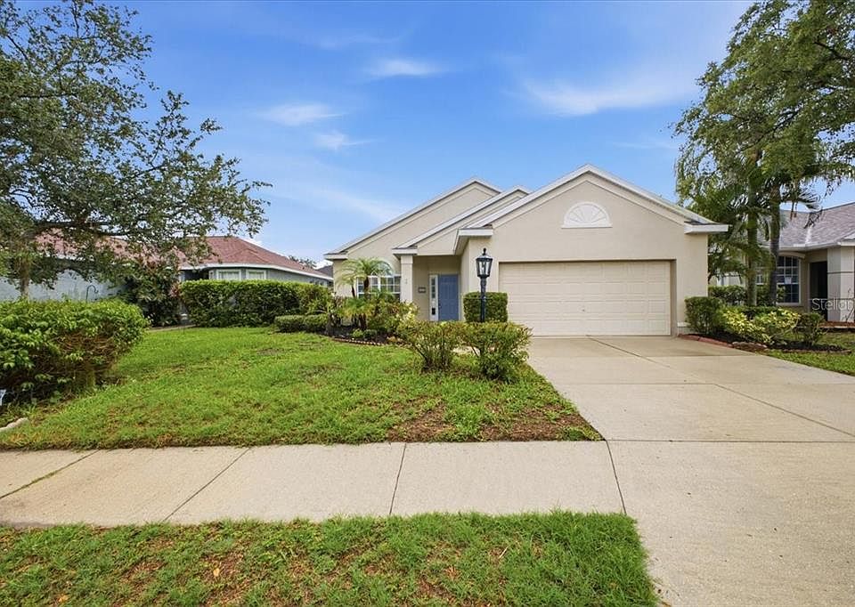 1st image of 819 Springwood Cir
