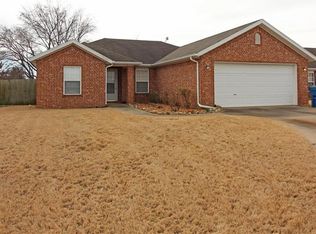 6305 SW Meadow Well Ave, Bentonville, AR 72712