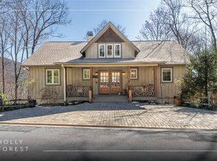 83 Flyaway Cir, Cashiers, NC 28774