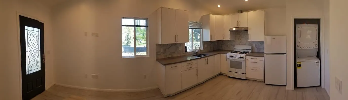 1 bed, 450 sqft, $2,200 — Photo 3