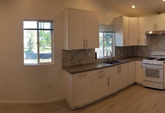 5th image of 23832 Welby Way