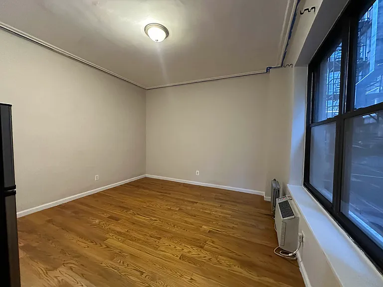 11 E 32nd St #2F — Photo 6