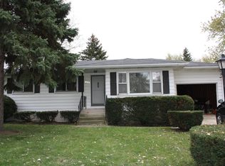 941 W 72nd Dr, Merrillville, IN 46410