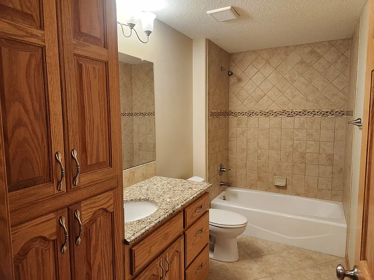 5200 W 103rd St S — Photo 12