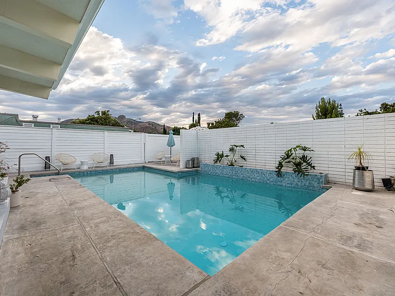 17042 Lisette St — Photo 45