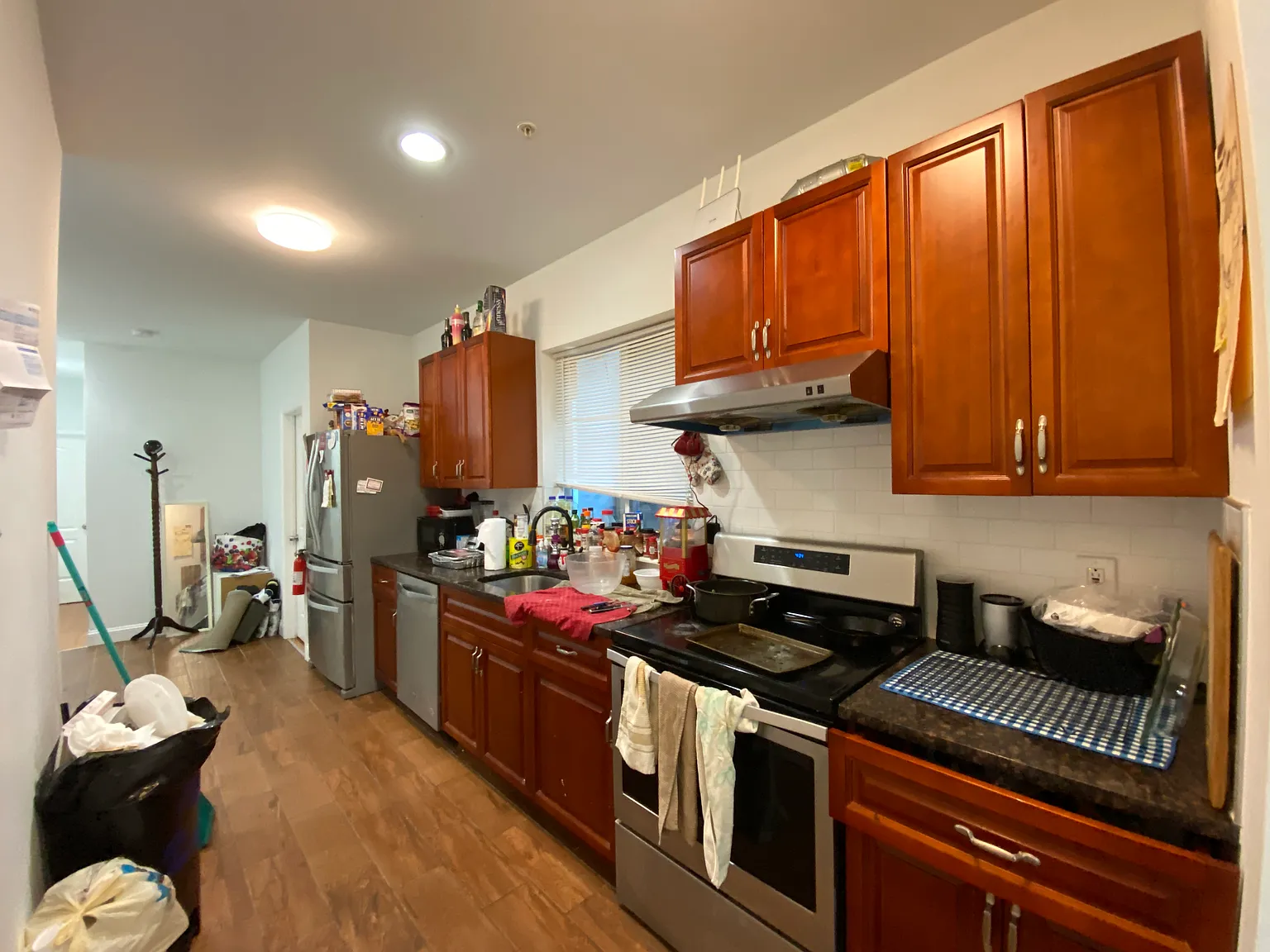 4 bed, 1500 sqft, $575 — Photo 4