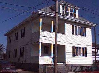 206 Coyle Ave, Pawtucket, RI 02861