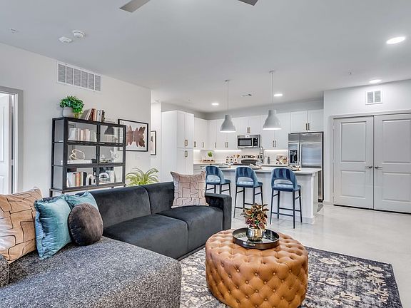 3rd image of 8340 Bluff Springs Rd #7102