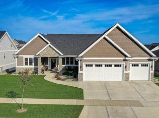 804 Lynn St, Waunakee, WI 53597