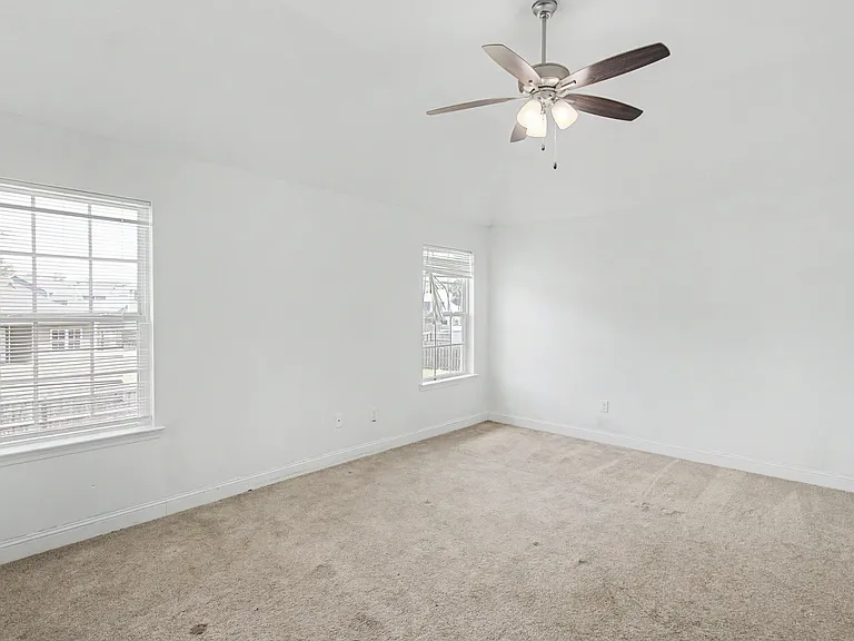 390 Fairview Cir — Photo 29